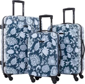 Travelers Club Bella Caronia 20" Carry-On Voguish Luggage,